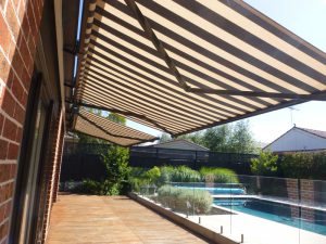 RETRACTABLE-FOLDING-ARM-AWNING-SUNBLIND-FULLY-MOTORISED-MELBOURNE-10