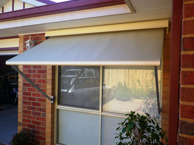 DROP-ARM-AWNING Main Img