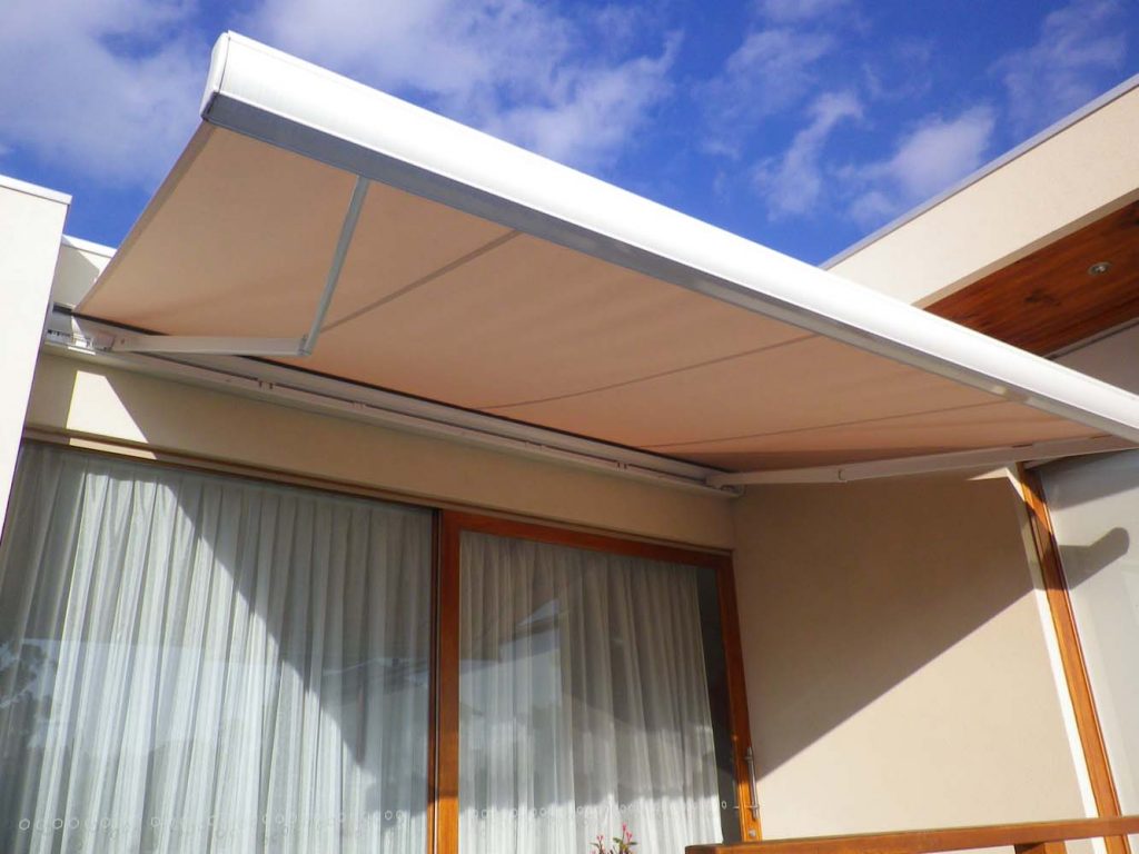 FOLDING-ARM-AWNING-6