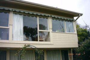 Archline Pivot Drop Arm Awning