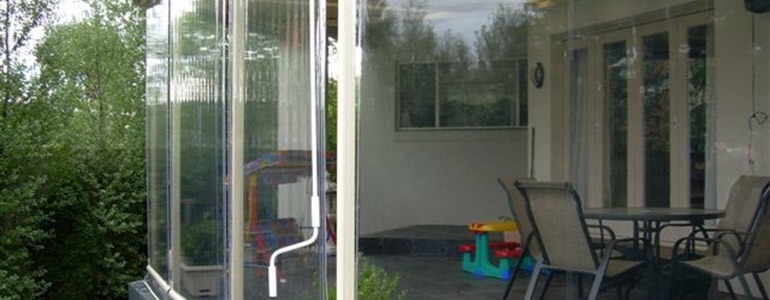 eZip Blind in Clear PVC or Screen fabric