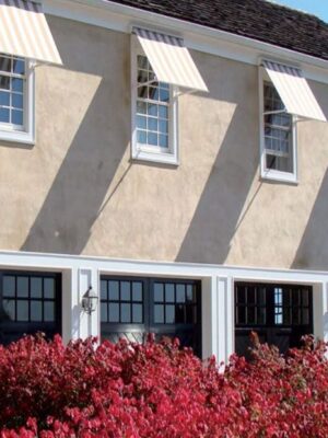 italia_02 Italia Full Cassette and No Headbox Drop Arm Awnings