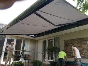 prve7835 Yuki Folding Arm Awning System