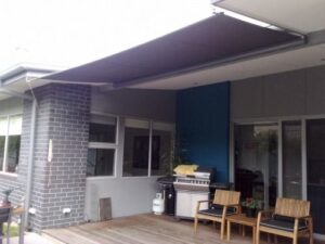 08102009355 Vertishade 95 Vertical Awning