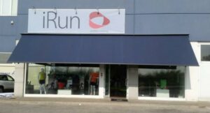 11196347_966328080067948_6890563178937247672_n ShadeLab PIUMA Folding Arm Awning