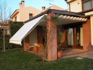 429811_348140001886762_369363785_n ShadeLab PIUMA Folding Arm Awning