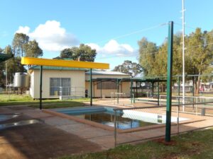 Shaderunner Retractable Shade Sail