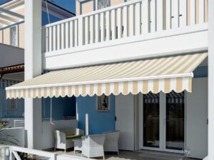 australia_08 (1) Australia R-90 and Pitch Control Folding Arm Awning