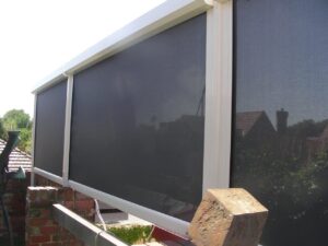 eZip Blind in Clear PVC or Screen fabric