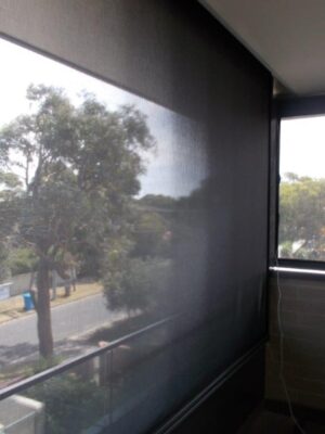 de-bruin_15_ Ziptrak® Mesh Blinds