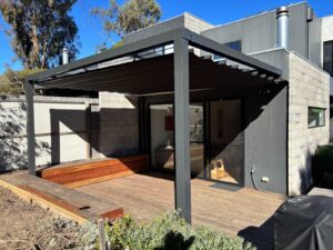 Shaderunner Retractable Shade Sail