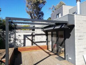 Shaderunner Retractable Shade Sail