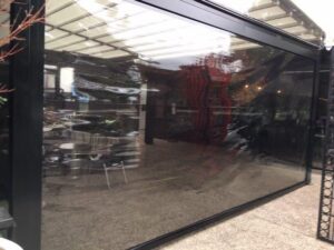 elephant_castle_back_pergolas_18__1 (1) eZip Blind in Clear PVC or Screen fabric