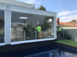 eZip Blind in Clear PVC or Screen fabric