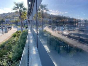 eZip Blind in Clear PVC or Screen fabric