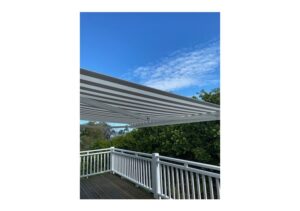 Global 2020 Semi-Cassette Folding Arm Awning