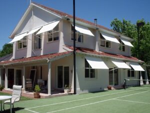 pb250002 Drop Arm Awning