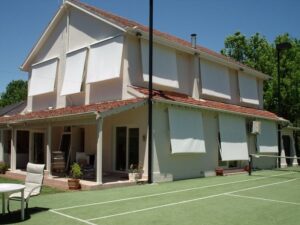 pb250003 Drop Arm Awning